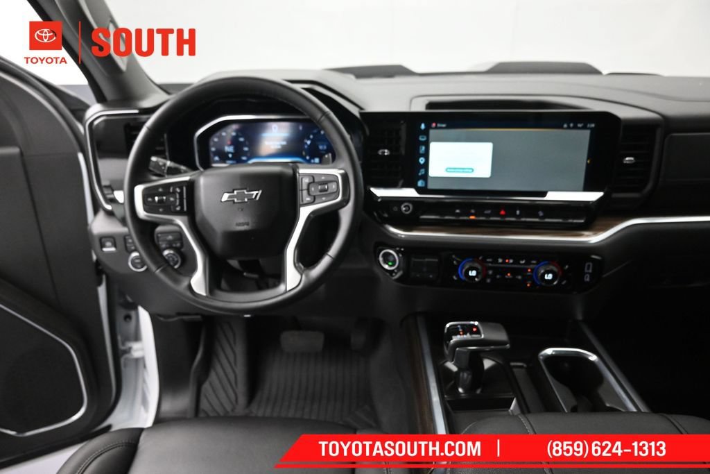Used 2025 Chevrolet Silverado 1500 LT Trail Boss w/ Convenience Package II AWD/4WD image 11