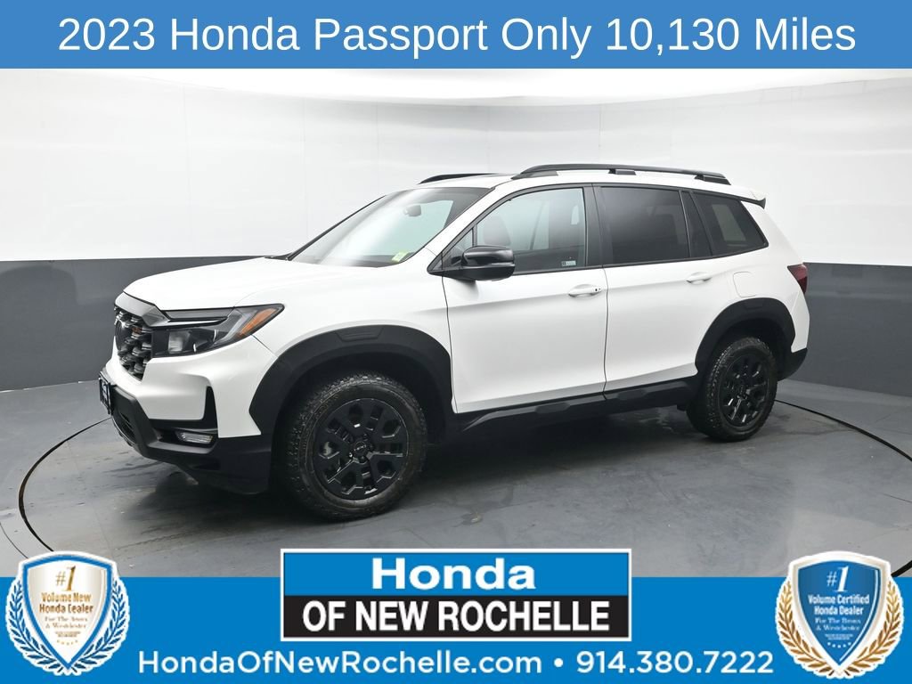 Used 2023 Honda Passport TrailSport image 1