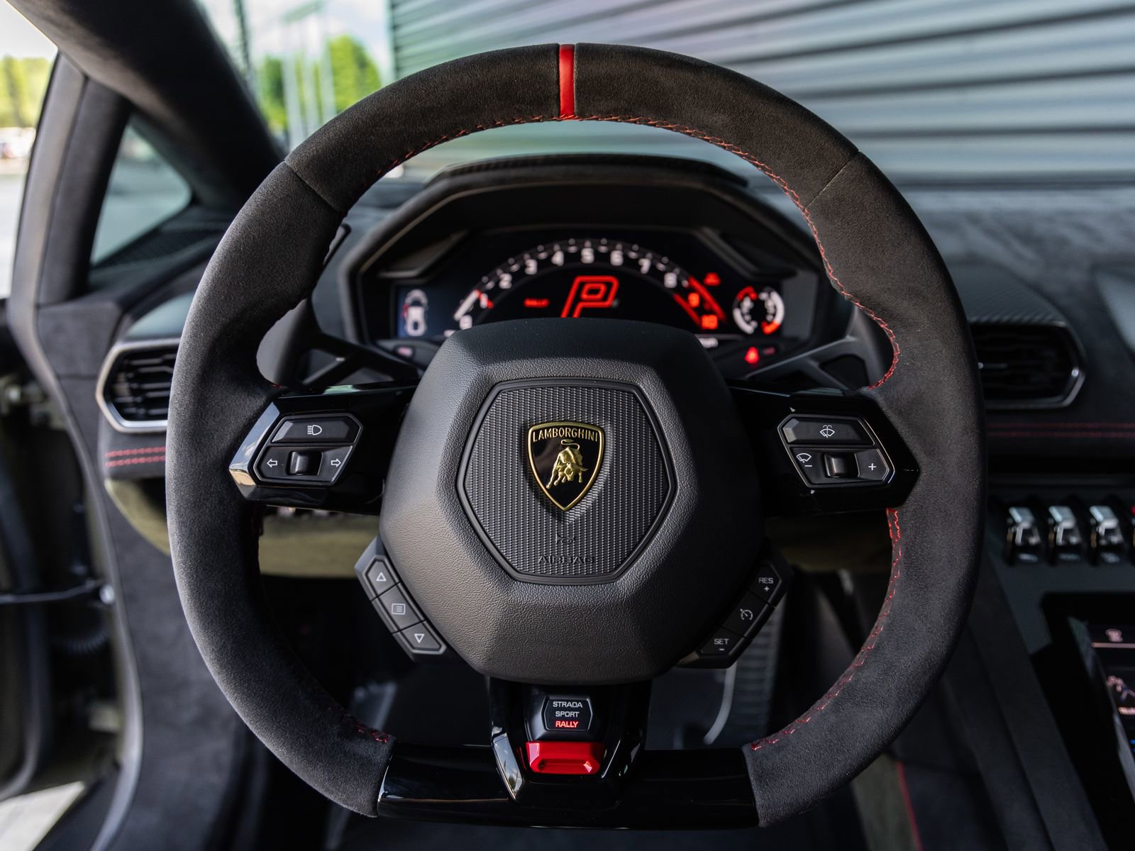 Used 2024 Lamborghini Huracan Sterrato AWD/4WD image 38