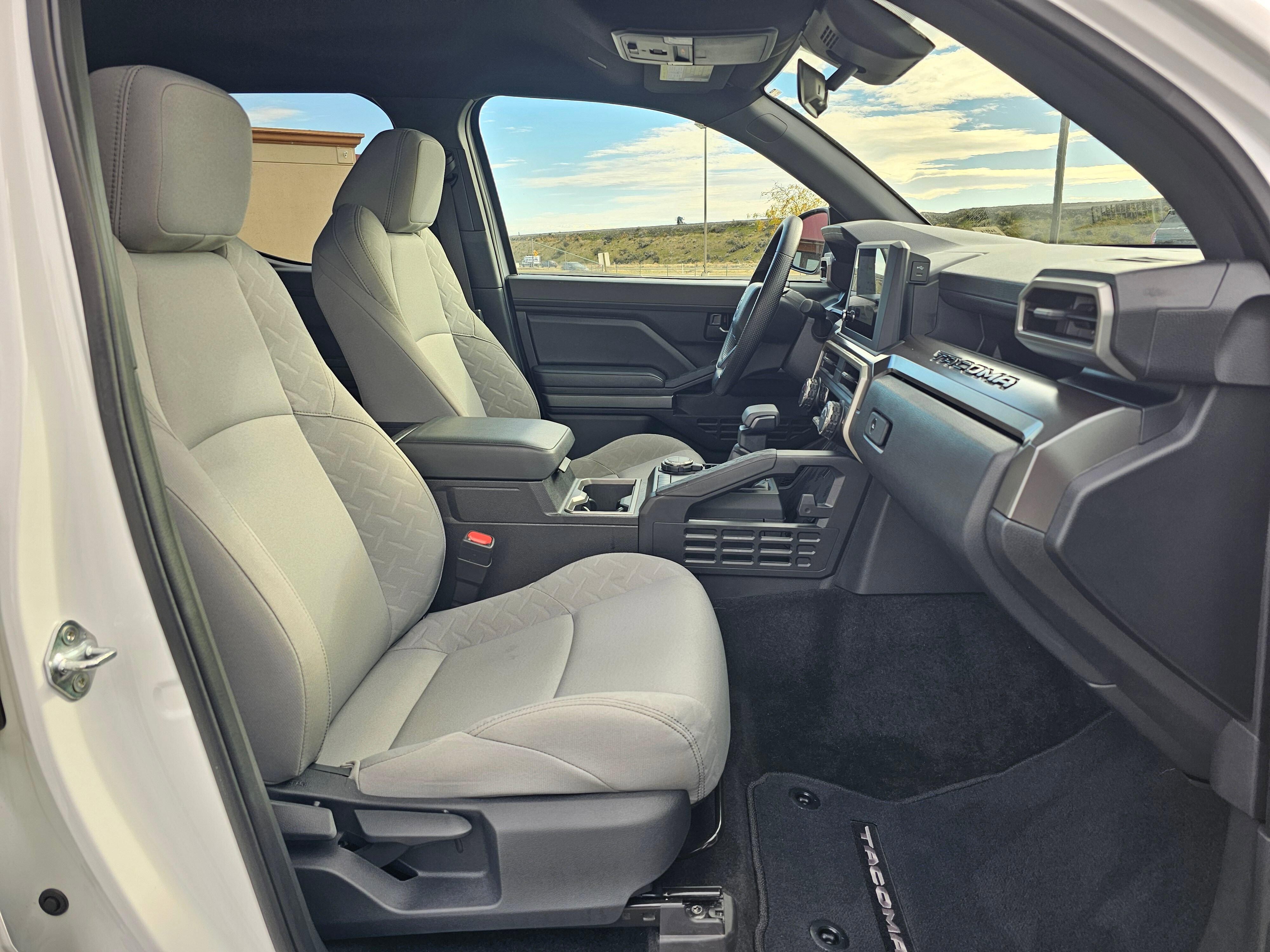 Used 2024 Toyota Tacoma SR5 image 15