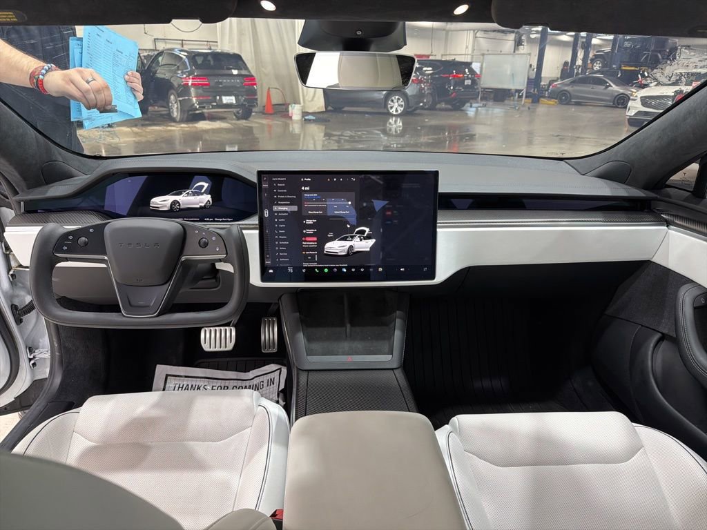 Used 2022 Tesla Model S Plaid image 15