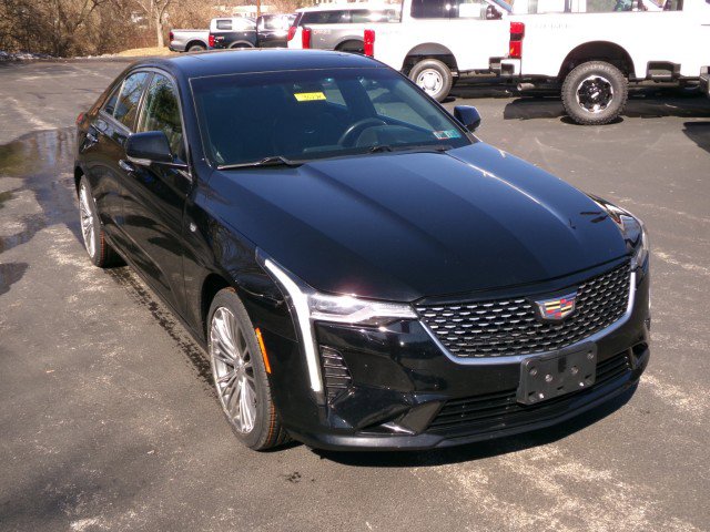 Used 2020 Cadillac CT4 Premium Luxury image 2