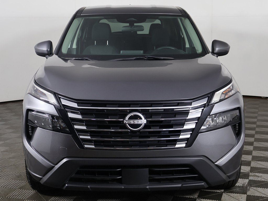 Used 2024 Nissan Rogue SV AWD/4WD image 9