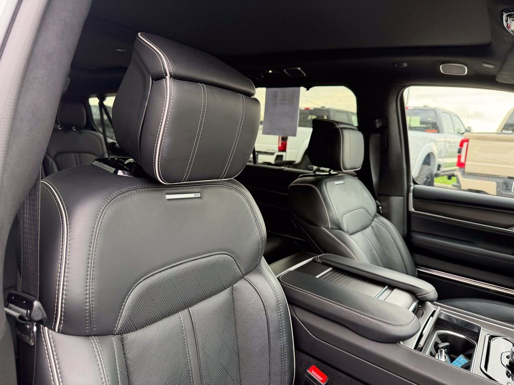 Used 2025 Jeep Grand Wagoneer L Series II Obsidian w/ Quick Order Packagew 28T image 28