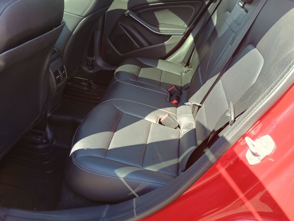 Used 2018 Mercedes-Benz GLA 250 4MATIC image 17