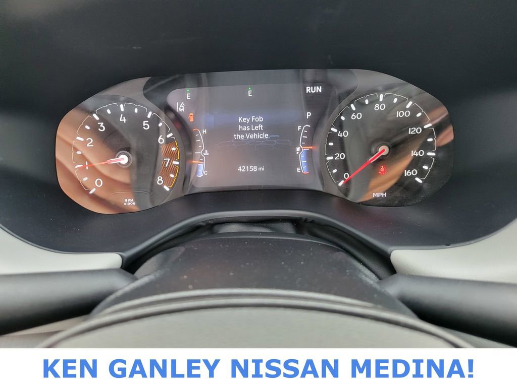 Used 2025 Jeep Compass Limited image 32