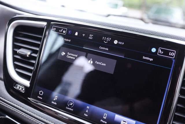 Used 2022 Chrysler Pacifica Touring-L w/ Uconnect Theater Family Group FWD image 45