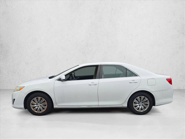 Used 2014 Toyota Camry LE FWD image 8