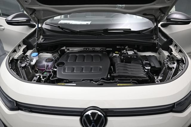 New 2026 Volkswagen Tiguan SE R-Line AWD/4WD image 15