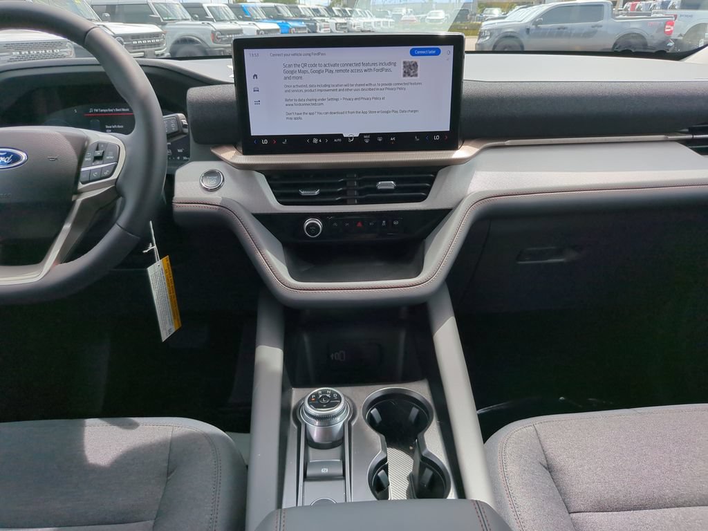 New 2026 Ford Explorer Active RWD image 14