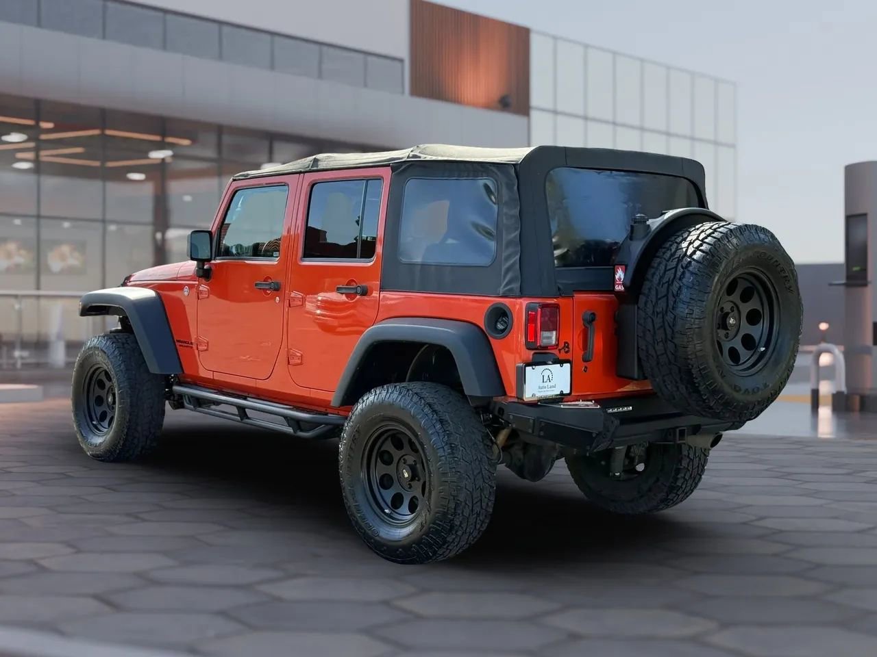 Used 2015 Jeep Wrangler Unlimited Rubicon AWD/4WD image 4
