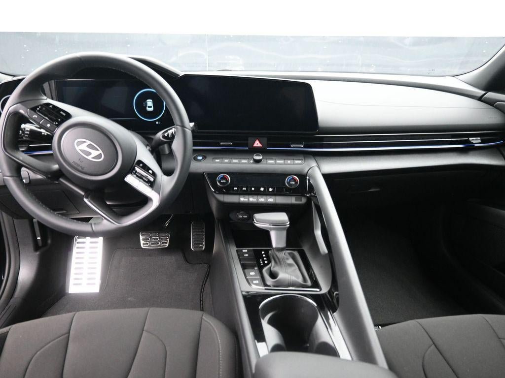 New 2026 Hyundai Elantra SEL FWD image 10