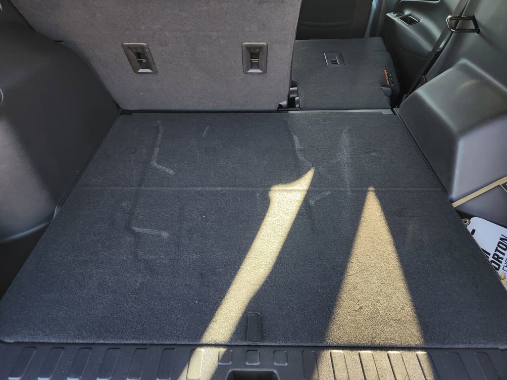 Used 2023 Chevrolet Equinox LT image 32