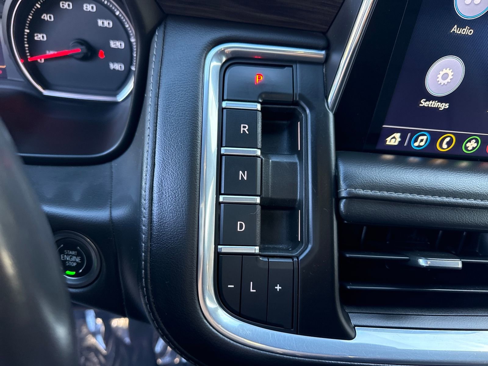 Used 2021 Chevrolet Suburban LS w/ Driver Alert Package image 24