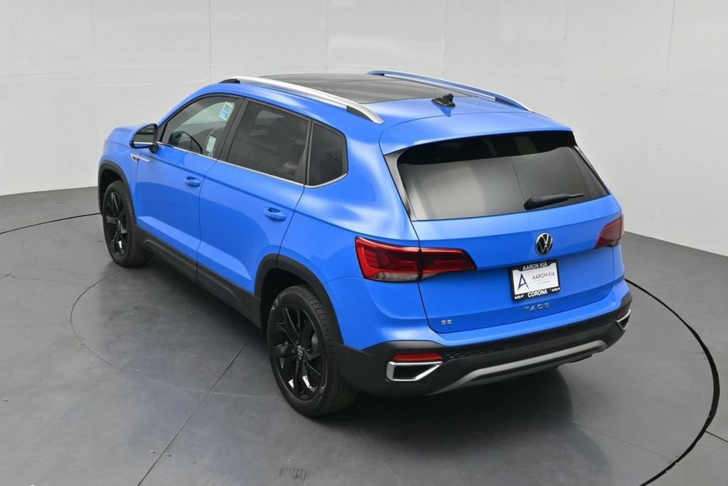 Used 2023 Volkswagen Taos SE w/ Panoramic Sunroof Package FWD image 49