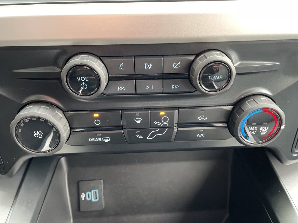 Used 2024 Ford F350 XLT w/ FX4 Off-Road Package image 21