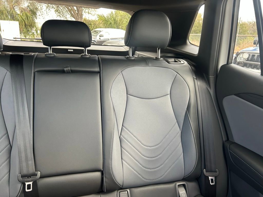 New 2026 Volkswagen Tiguan SE R-Line image 13