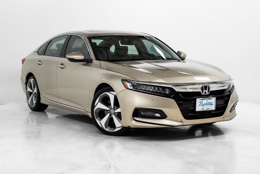 Used 2018 Honda Accord Touring image 6