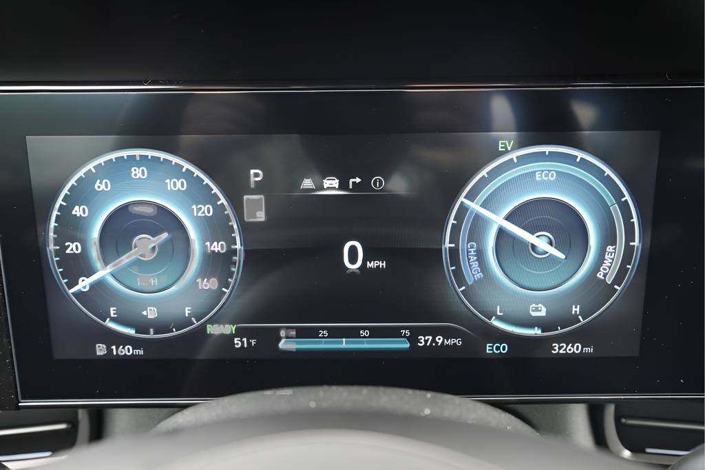 Certified 2025 Hyundai Elantra SEL FWD image 28