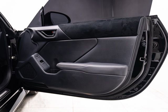 Used 2023 Toyota GR86 Premium w/ ALL Weather Mat Package (TMS) image 27