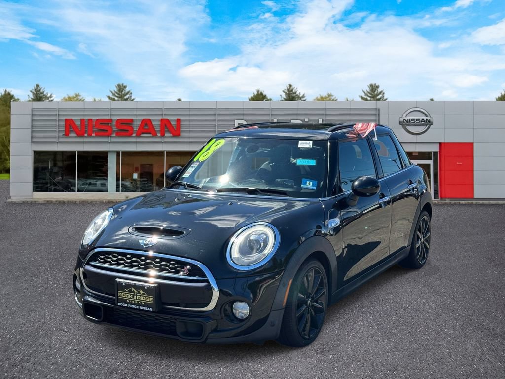 Used 2018 MINI Cooper S FWD image 2