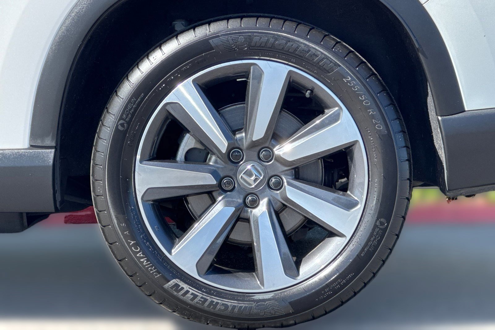 Certified 2025 Honda Pilot Touring image 11