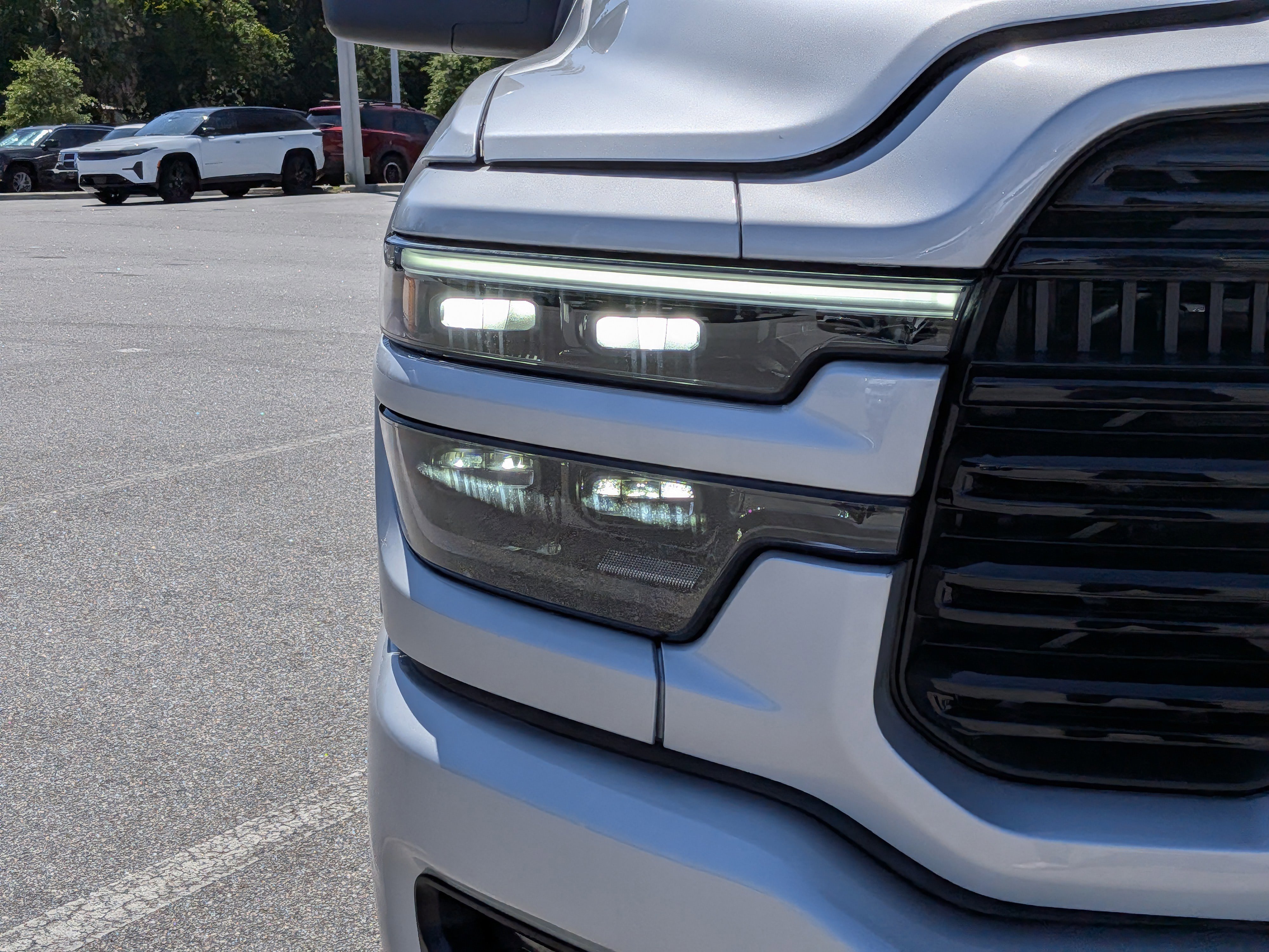 New 2026 RAM 2500 Laramie AWD/4WD image 9
