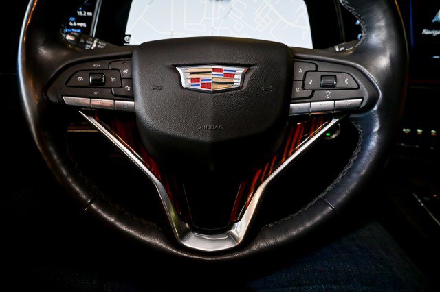 Used 2023 Cadillac Escalade ESV Premium Luxury image 35