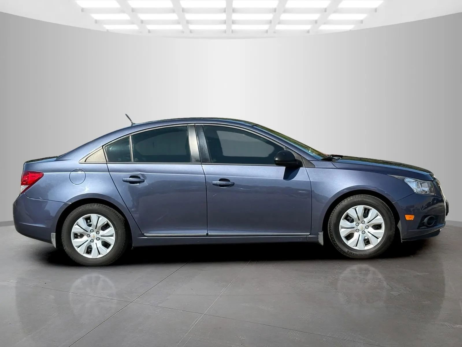 Used 2014 Chevrolet Cruze LS image 3