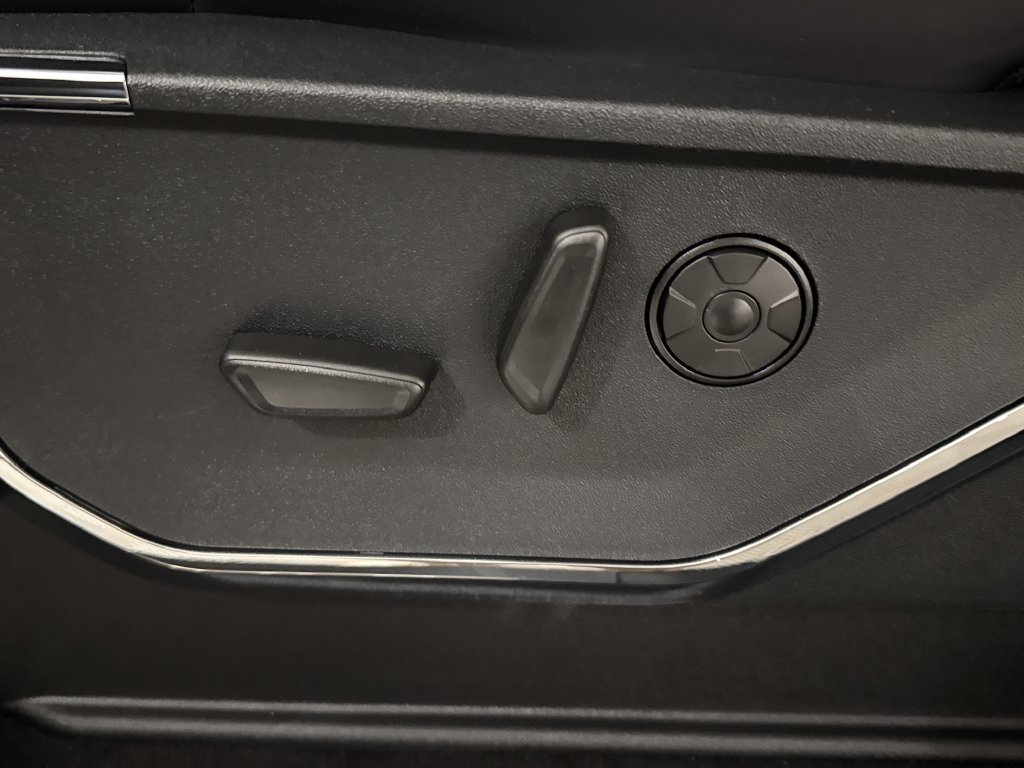 New 2026 Ford F250 Platinum AWD/4WD image 26