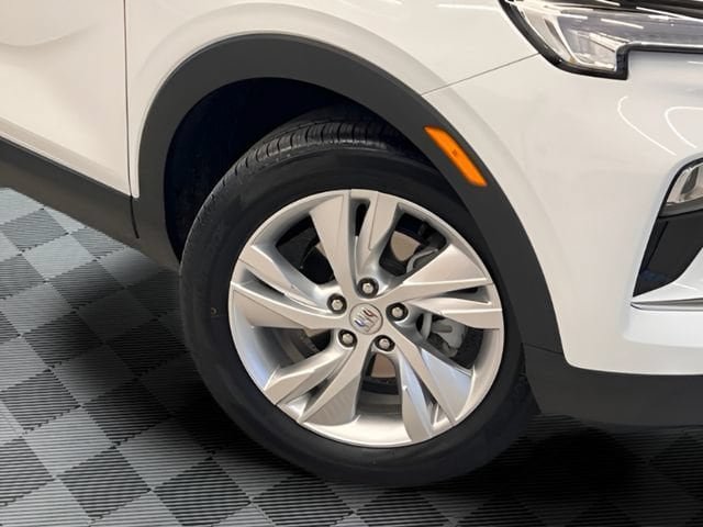 Certified 2025 Buick Encore GX Preferred AWD/4WD image 27
