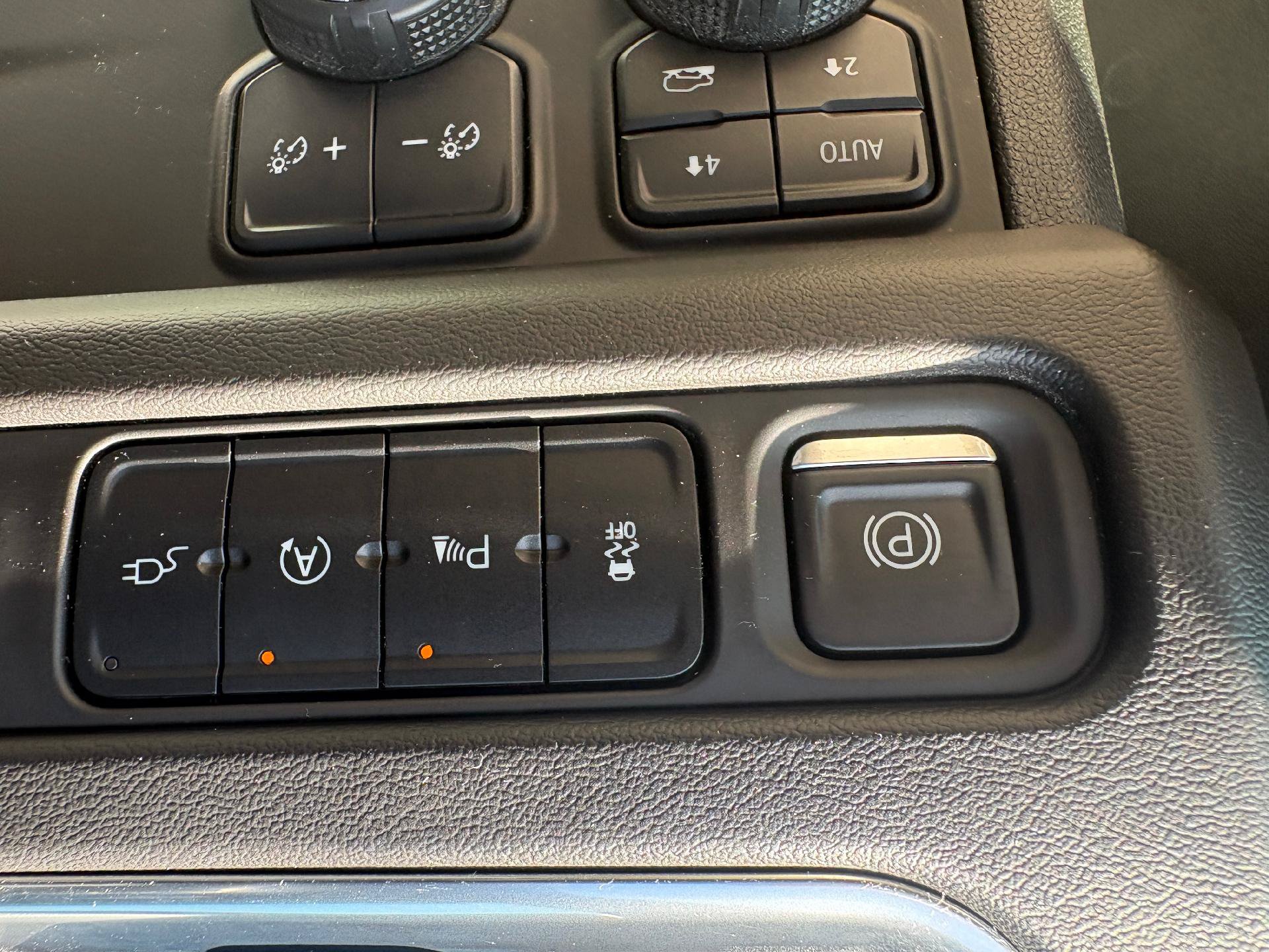 Used 2021 Chevrolet Tahoe LS AWD/4WD image 19