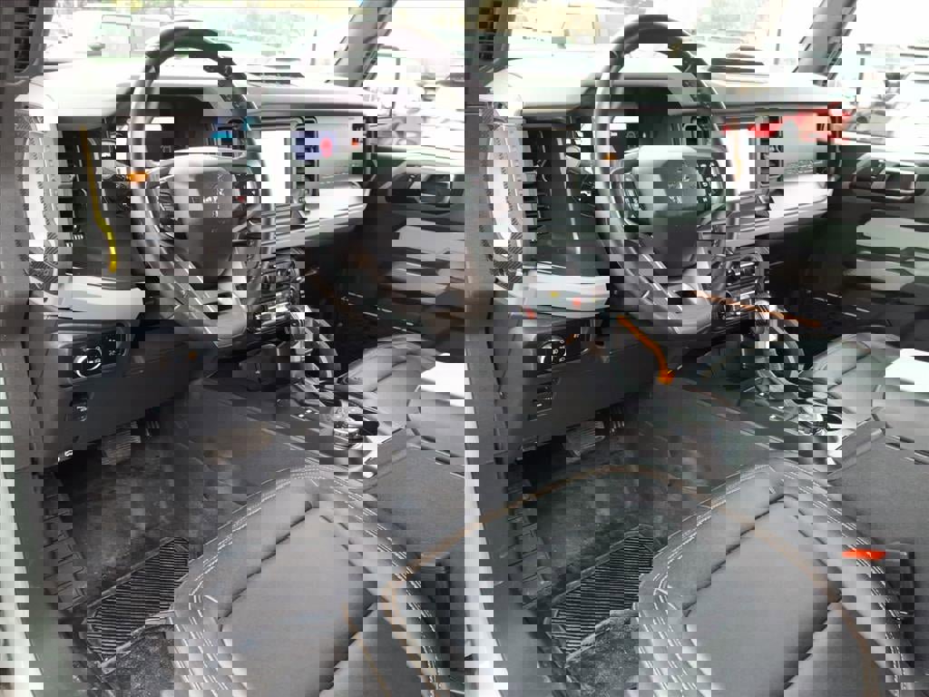 Used 2023 Ford Bronco Badlands image 14