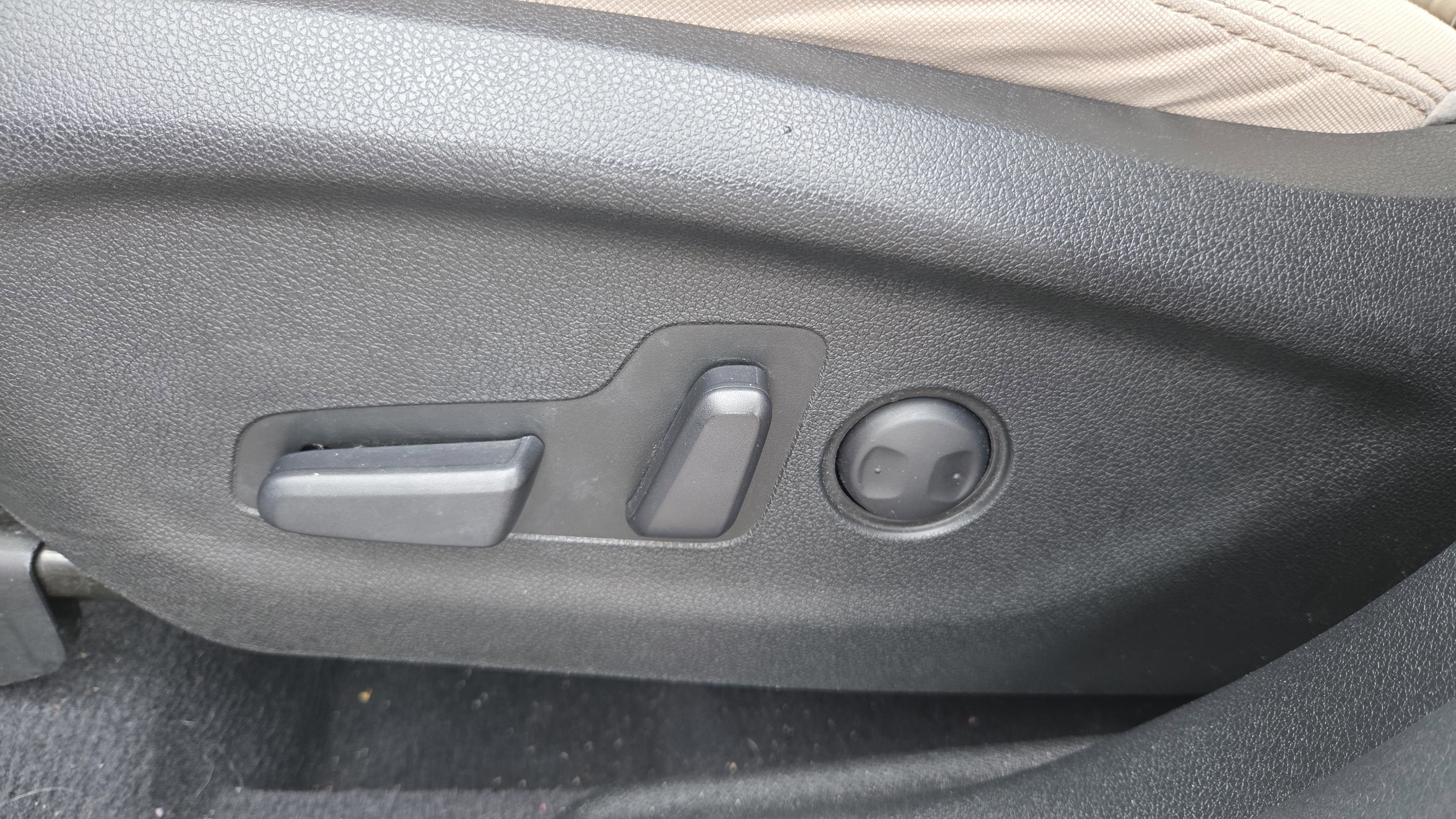Used 2019 Kia Sorento LX w/ Option Group 020 image 19