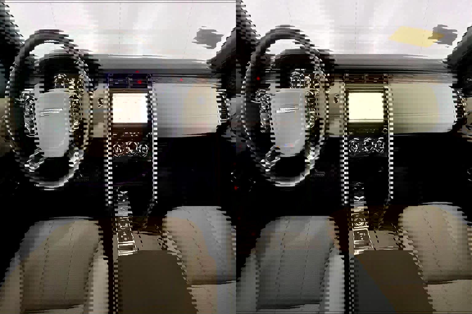 Used 2020 Land Rover Discovery HSE image 16