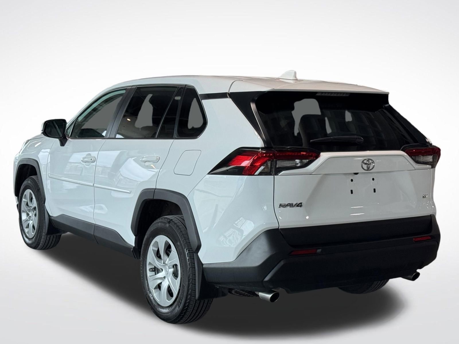 Used 2023 Toyota RAV4 LE image 8