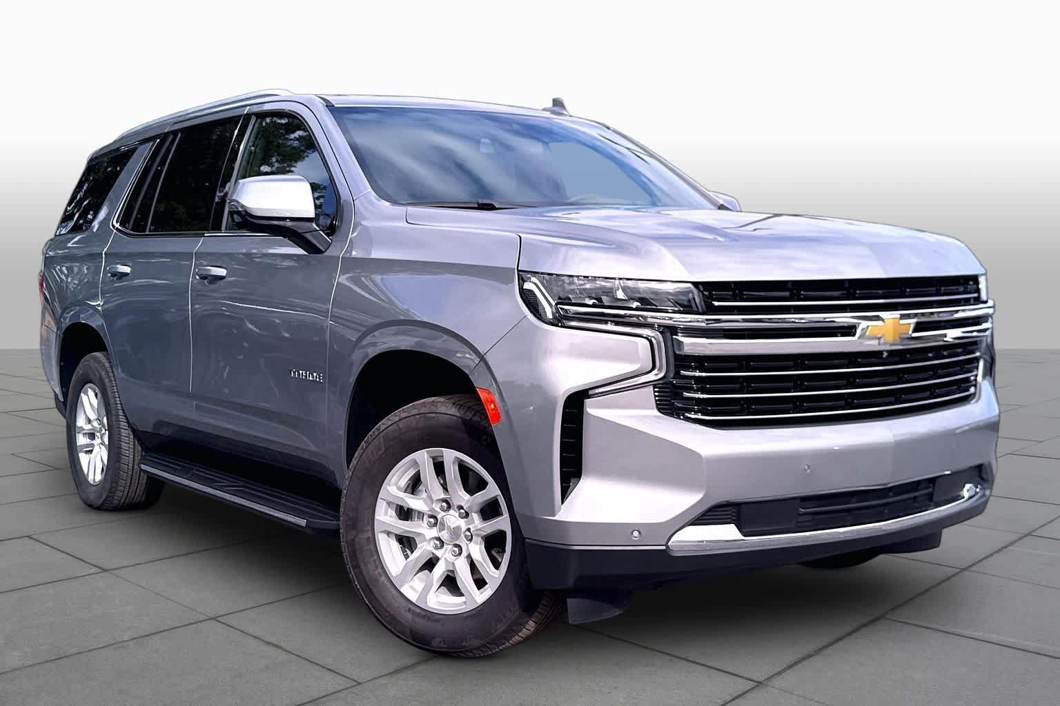 Used 2024 Chevrolet Tahoe LT w/ Luxury Package RWD image 2