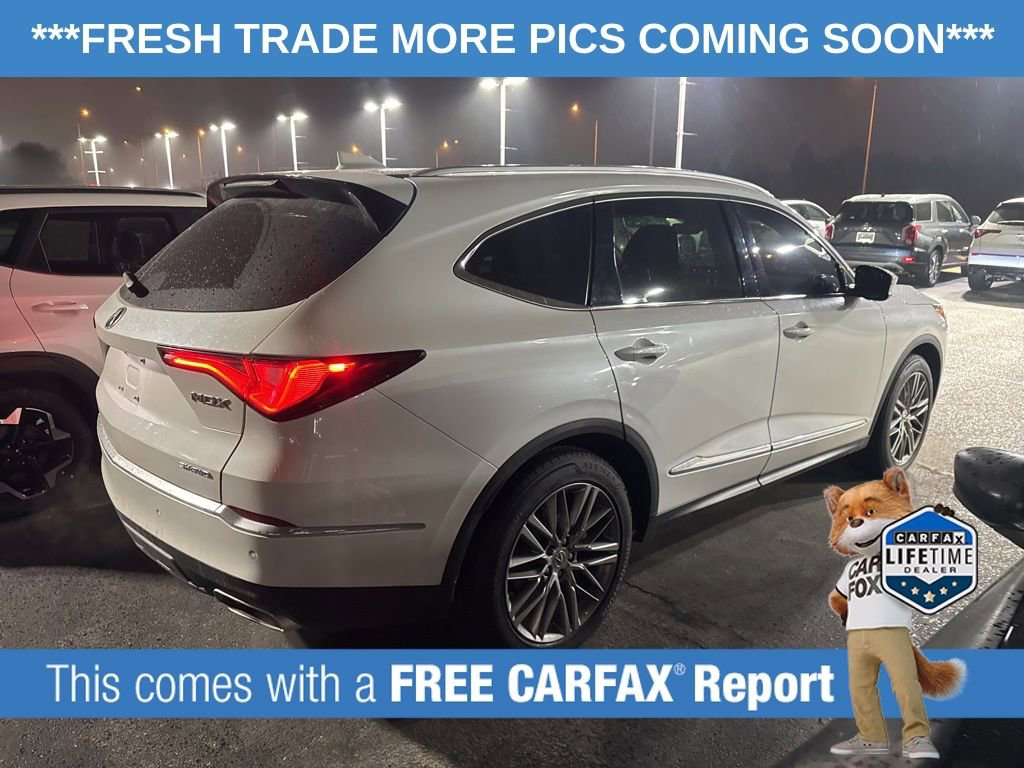 Used 2023 Acura MDX SH-AWD w/ Advance Package image 3
