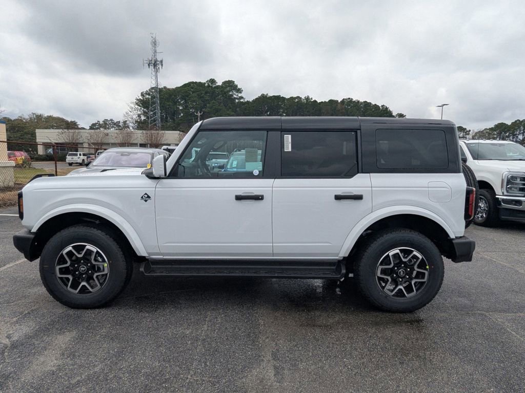 New 2026 Ford Bronco Outer Banks image 7