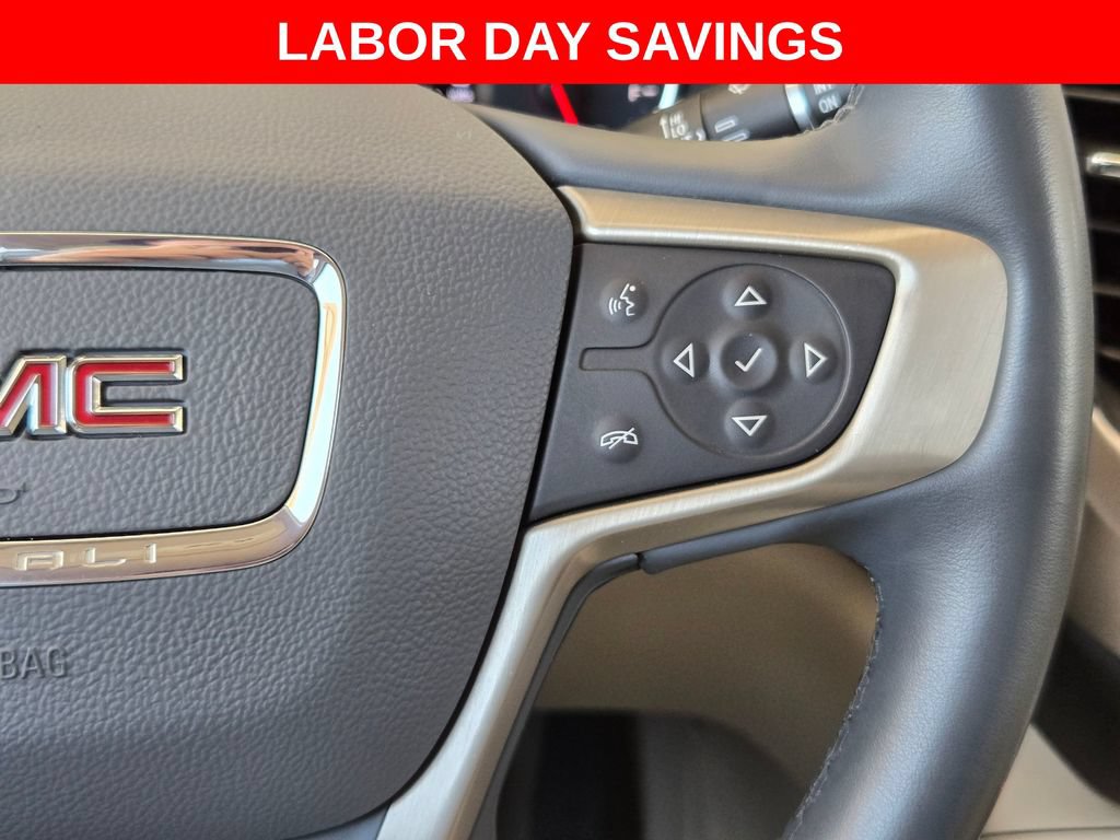 Used 2023 GMC Acadia Denali FWD image 25