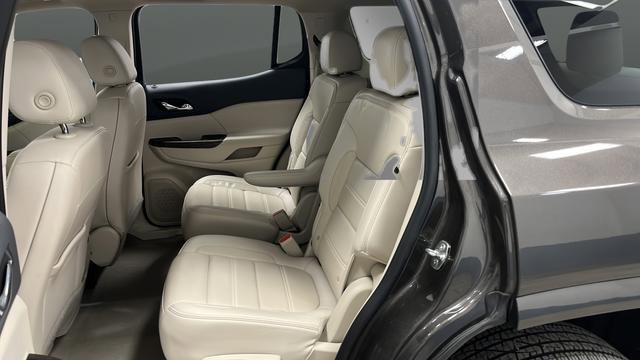 Used 2020 GMC Acadia Denali image 16