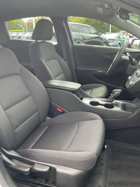 Used 2025 Chevrolet Malibu LT FWD image 16