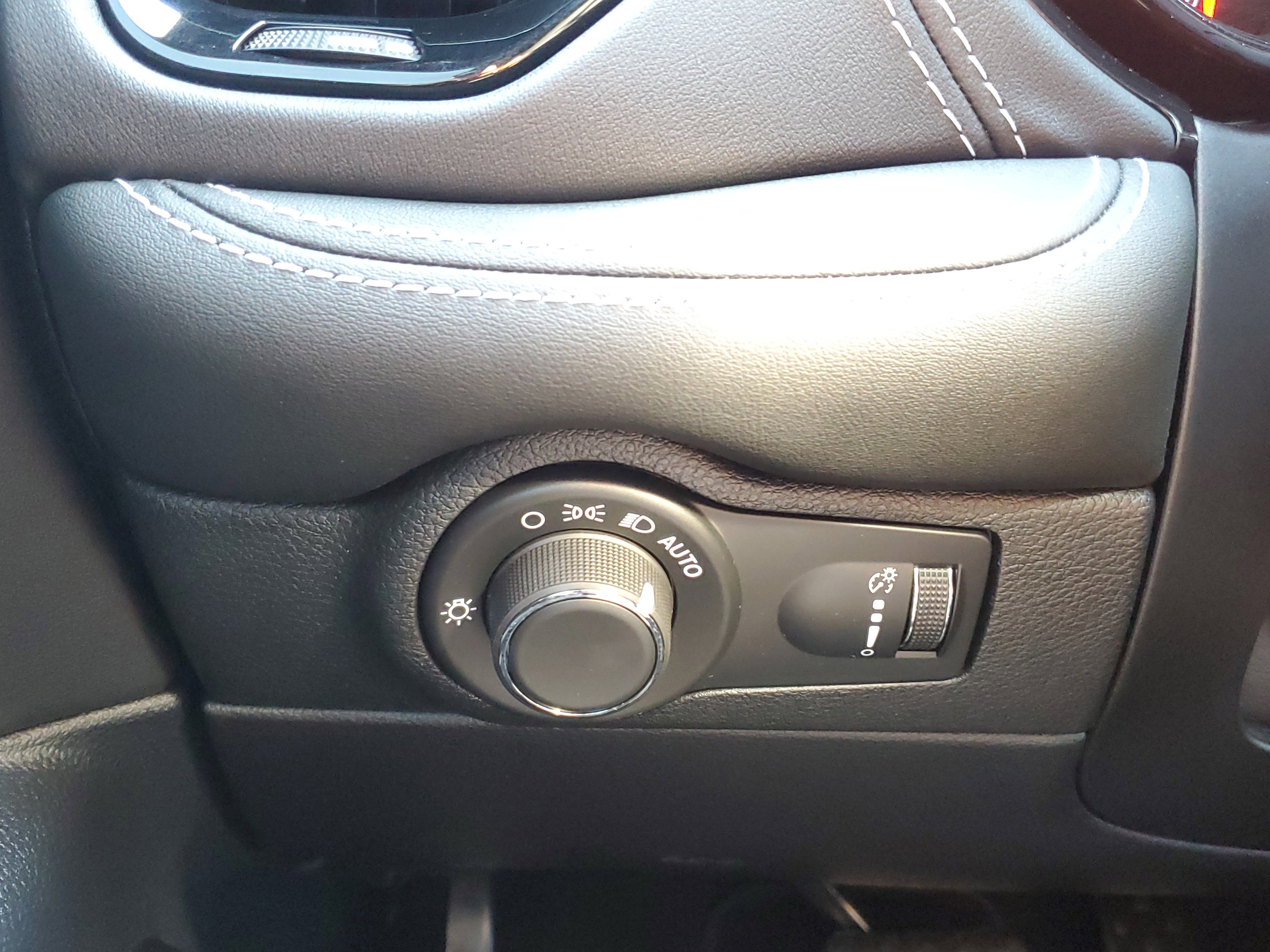 Used 2024 Dodge Durango SRT image 25