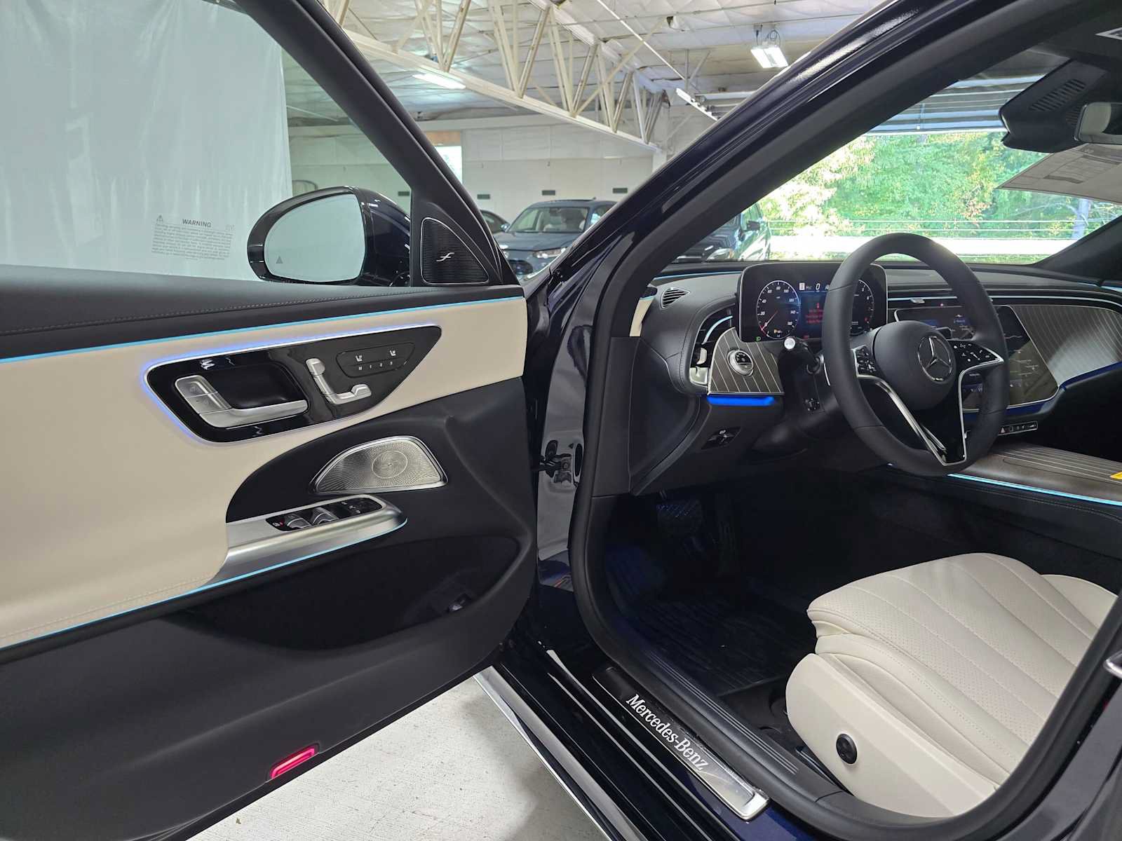 New 2027 Mercedes-Benz E 350 4MATIC Sedan image 19