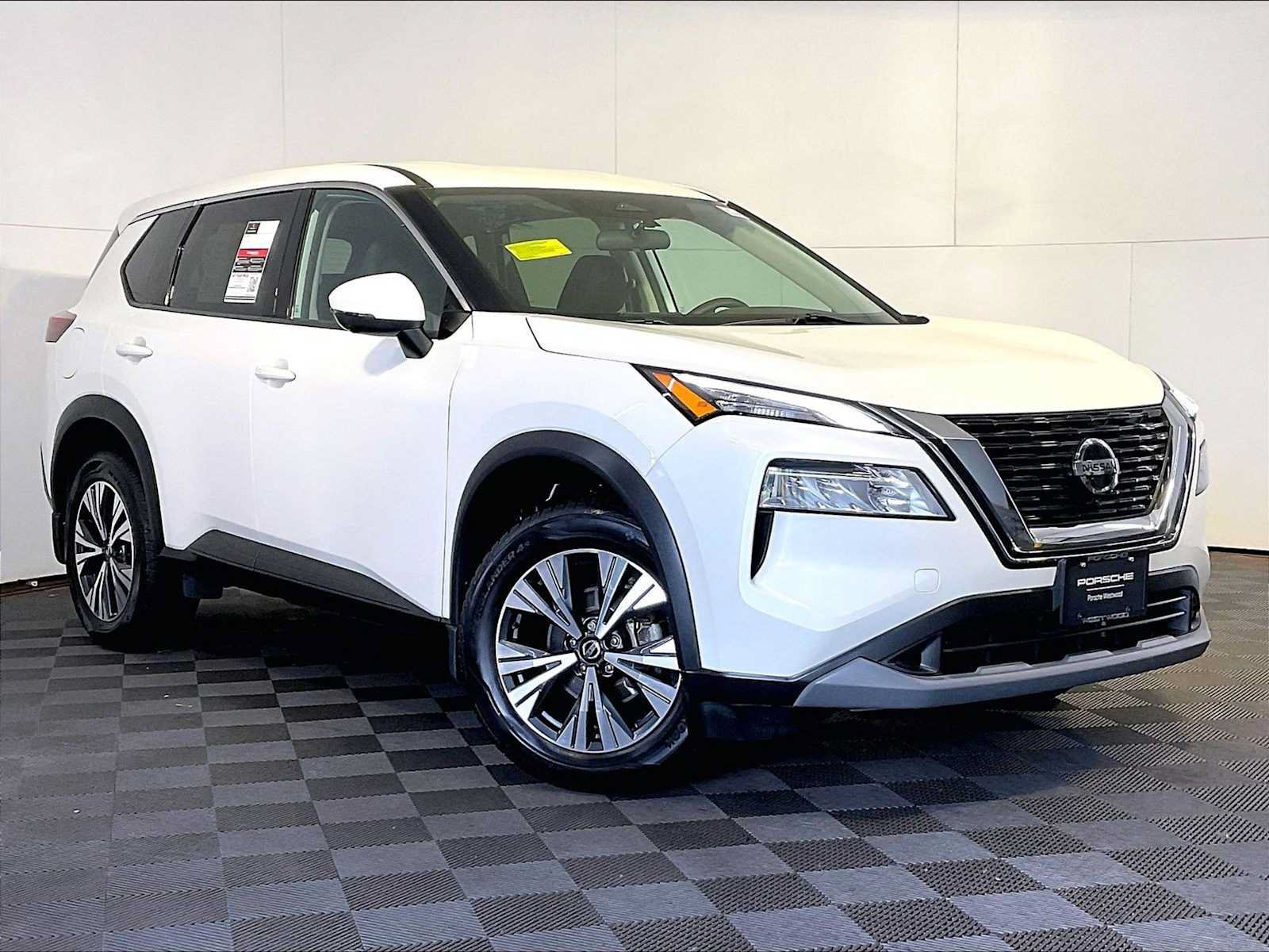 Used 2021 Nissan Rogue SV AWD/4WD image 9