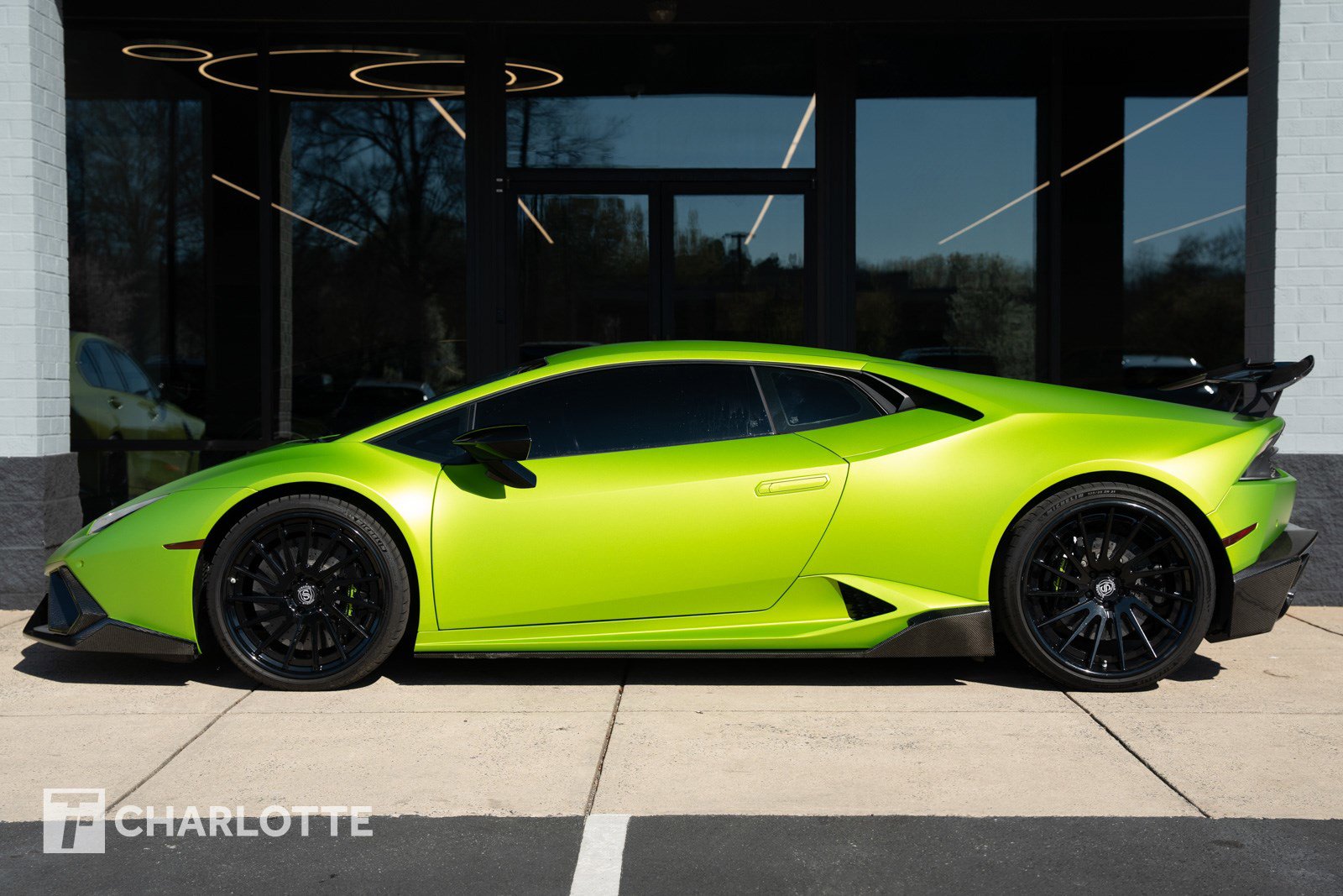 Used 2015 Lamborghini Huracan LP 610-4 image 7