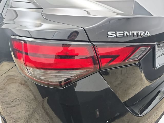 Used 2025 Nissan Sentra SV FWD image 32