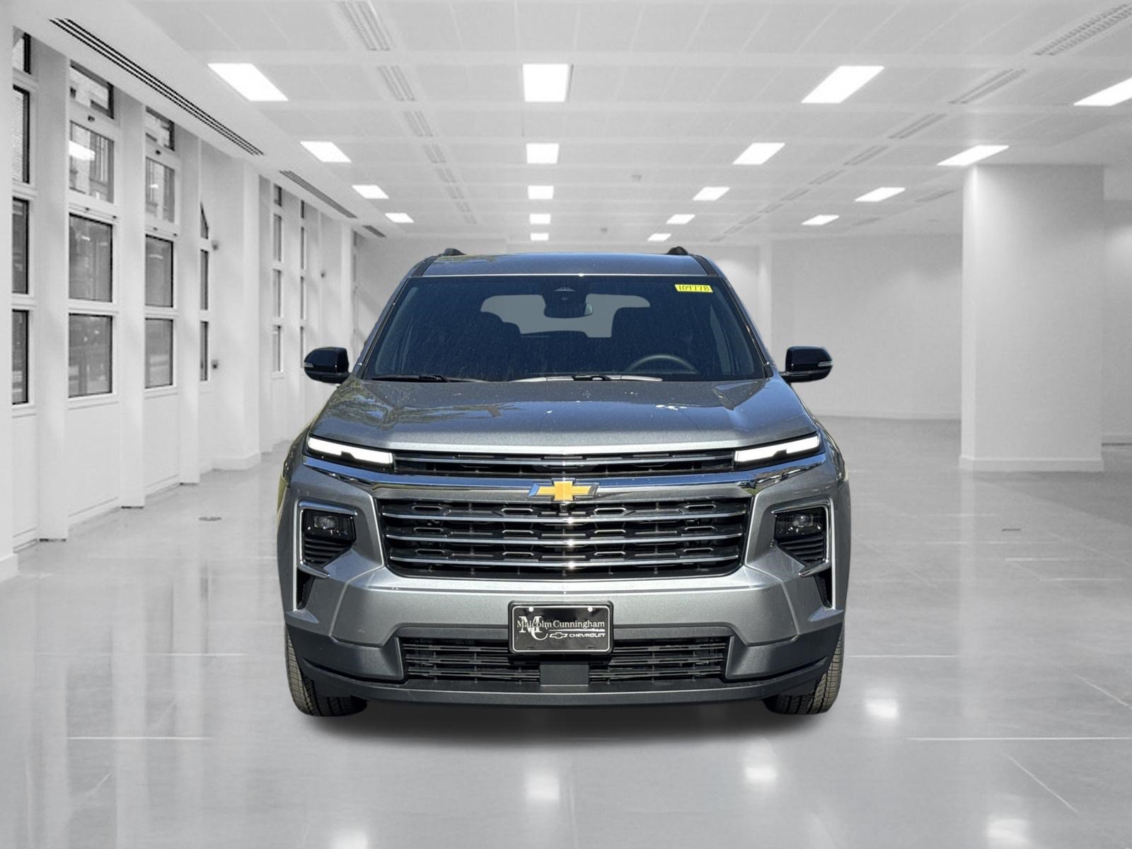 New 2027 Chevrolet Traverse LT w/ LPO, Floor Liner Package FWD image 2