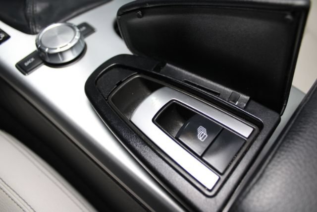 Used 2014 Mercedes-Benz SLK 250 image 23