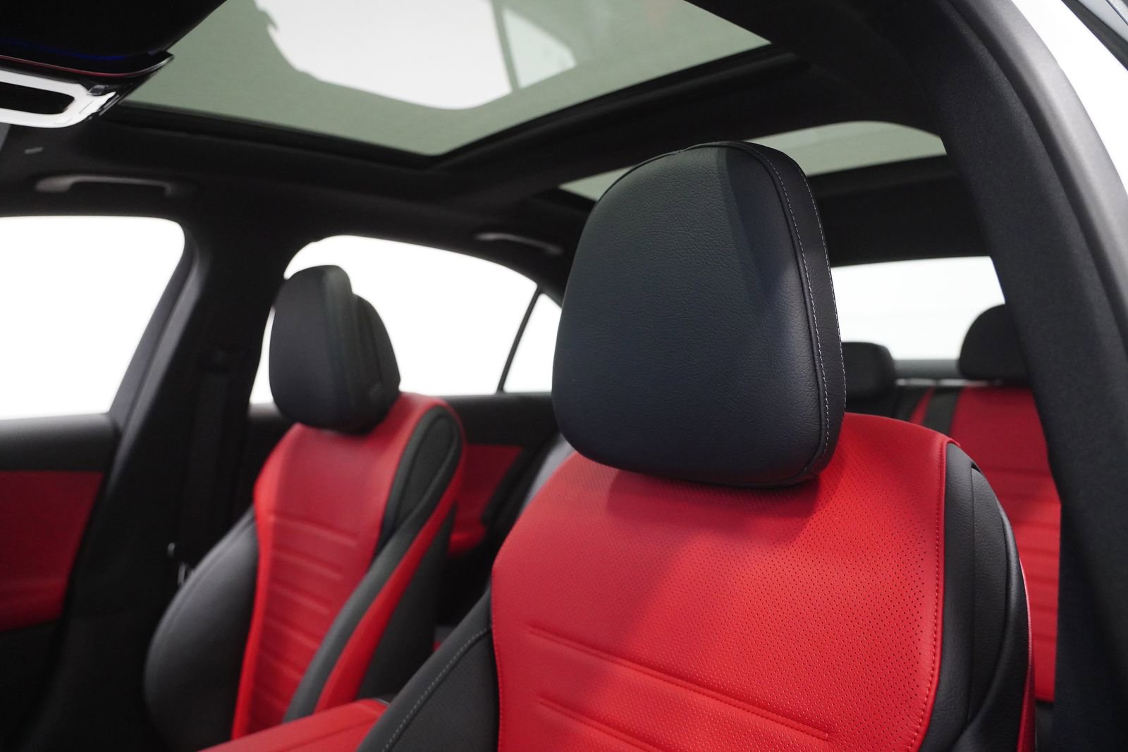 New 2026 Mercedes-Benz C 300 4MATIC Sedan image 16